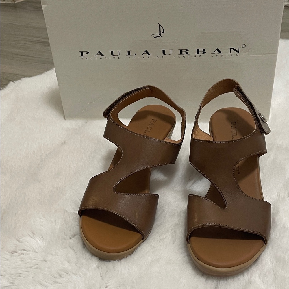 Women's Brown Leather Sandals